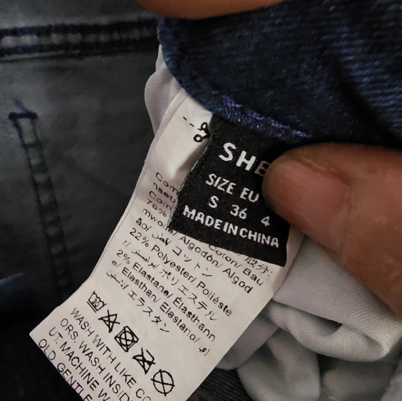 SHEIN Slant Pocket Flare Leg Jeans - Picture 4 of 6